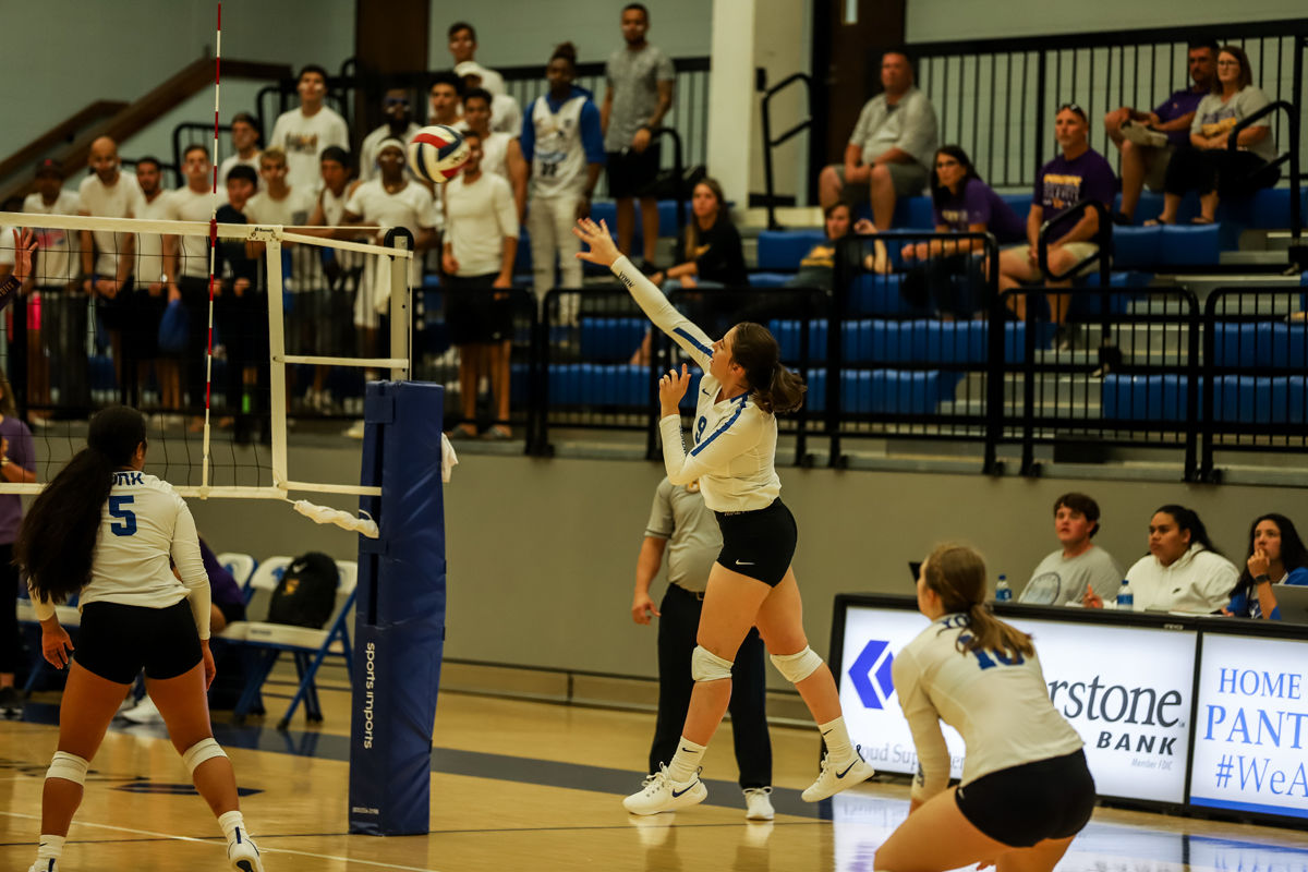 YC VB vs Kansas Wesleyan (33).JPG